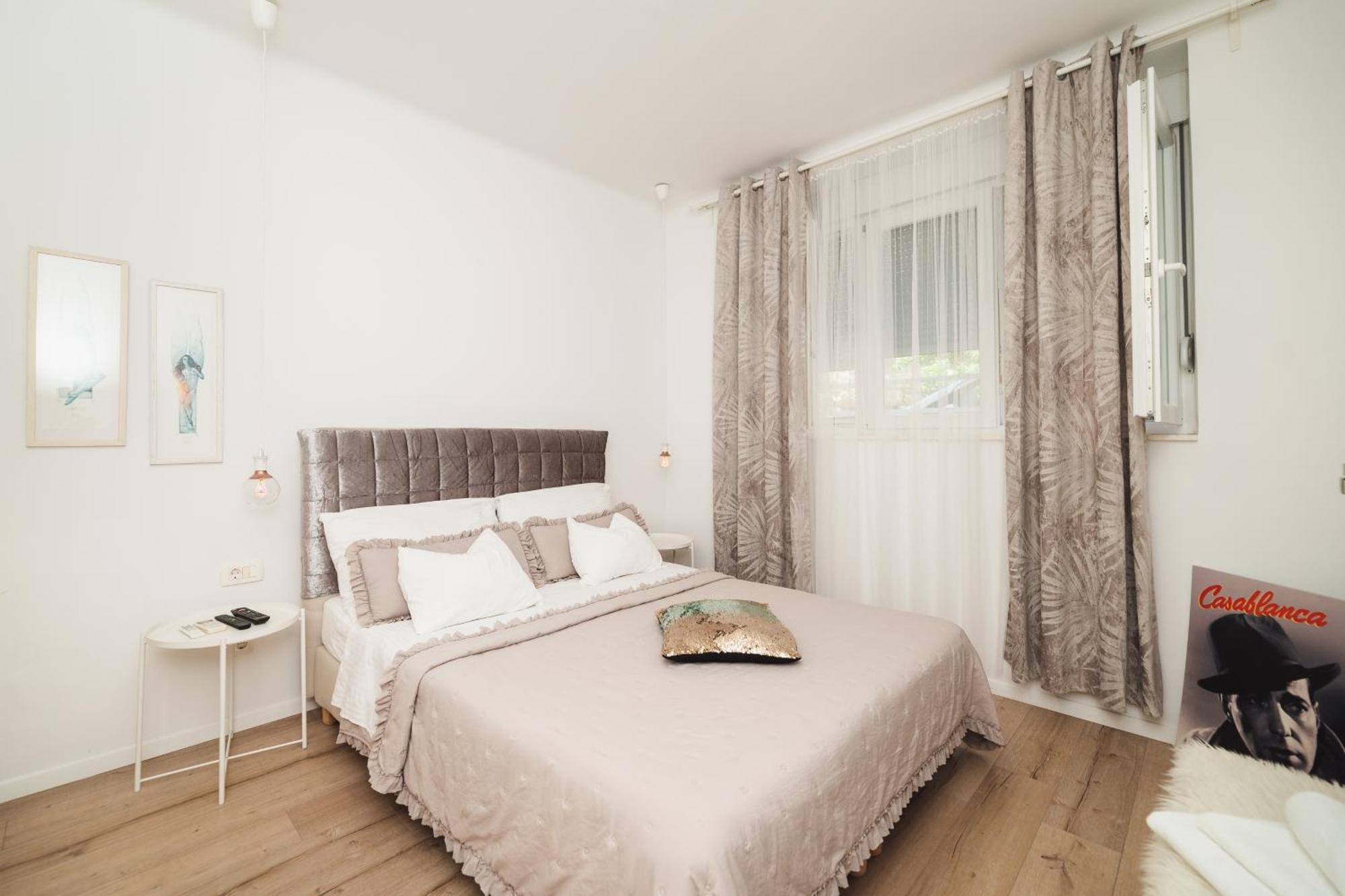 Billie Apartment